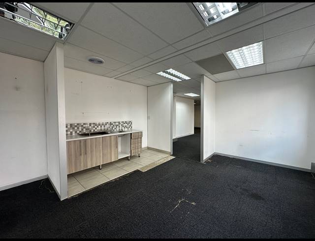 326M² OFFICE TO LET IN ECO PARK ESTATE